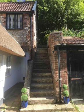 The Stable Loft...a cosy self contained apartment, Winterbourne Abbas